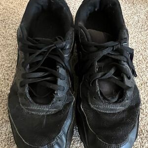 Nike Air Men's Black Athletic Shoes: Good Tread! 🖤